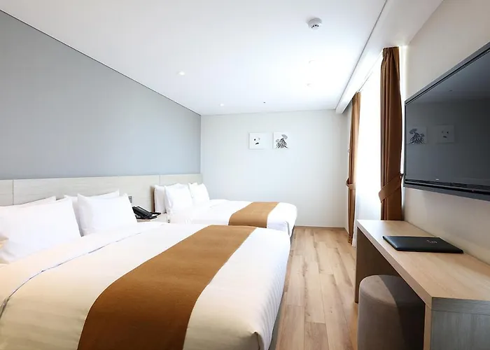 Gangneung City Hotel